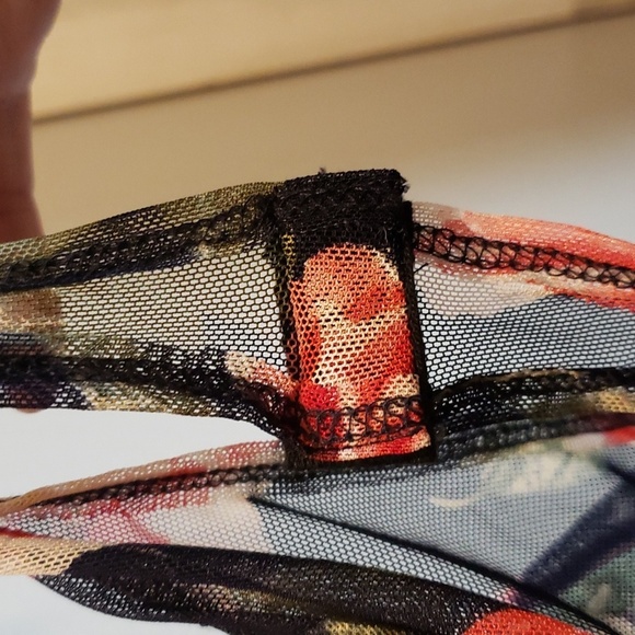 Mikey & Joey NWT Short Sleeve Floral Mesh Bodysuit, Small - Picture 7 of 7